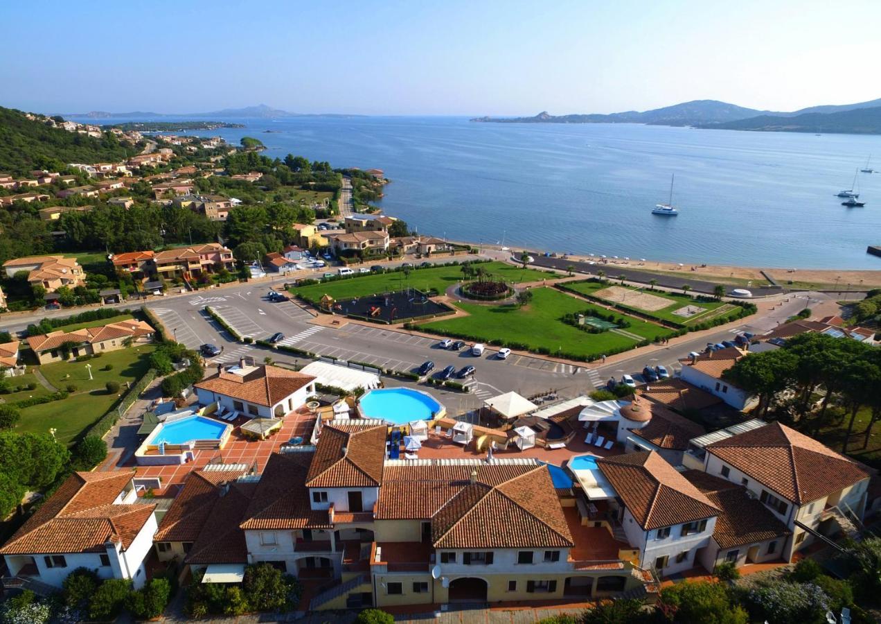 Residence Riva Azzurra Cannigione Exterior photo