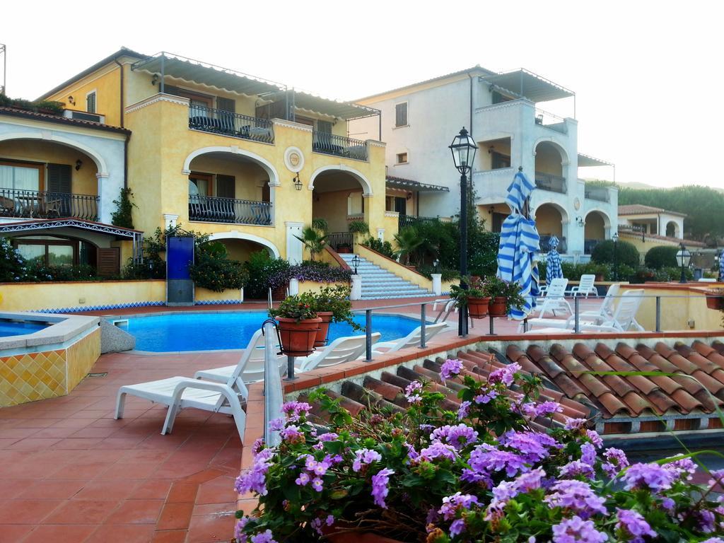 Residence Riva Azzurra Cannigione Exterior photo