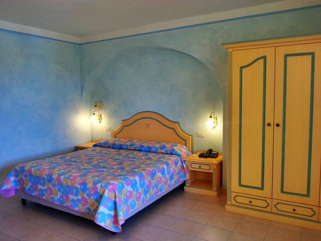 Residence Riva Azzurra Cannigione Room photo