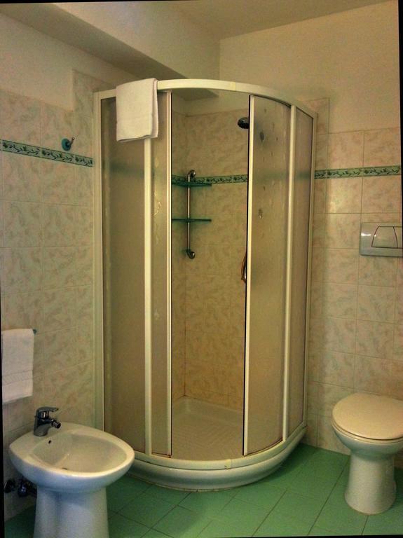Residence Riva Azzurra Cannigione Room photo