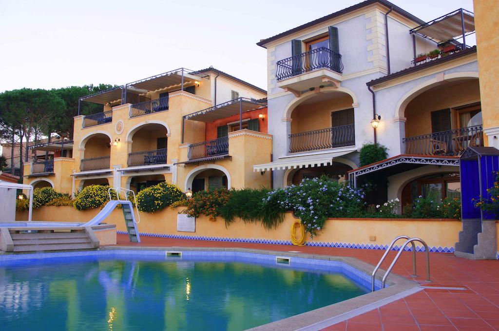 Residence Riva Azzurra Cannigione Exterior photo